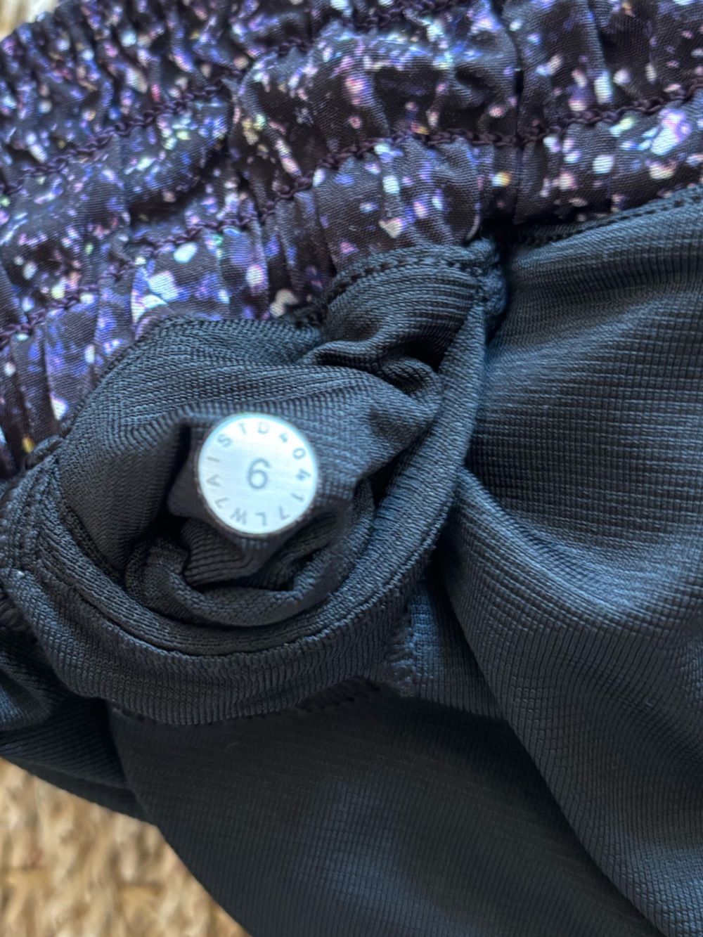 Lululemon | Shorts Size 6 Black With Speckles - Picture 4 of 11